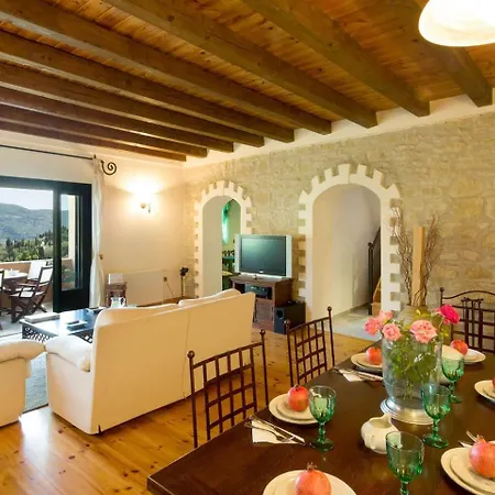 Marili Villa Kato Garouna