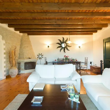 Marili * Kato Garouna